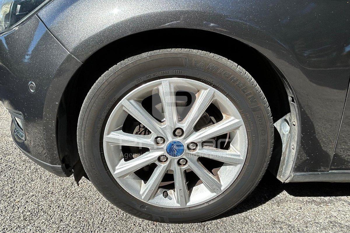 FORD Focus 1.5 TDCi 120 CV Start&Stop Powershift Business