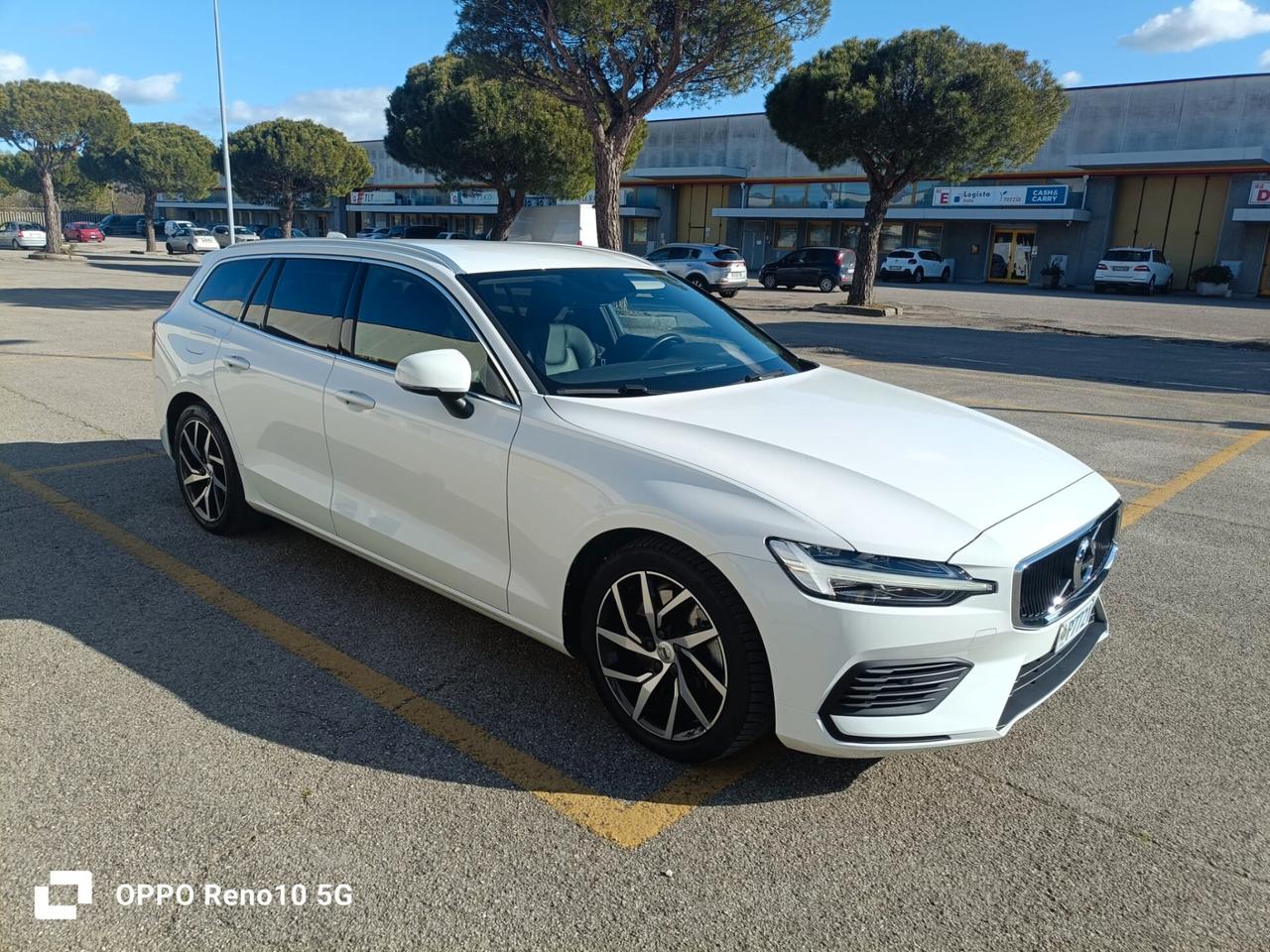 Volvo V60 T6 Recharge AWD Plug-in Hybrid Inscription Expression