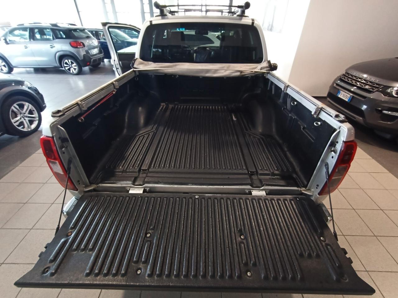Nissan Navara Navara d.cab 2.5 dci LE 174cv*Automatico