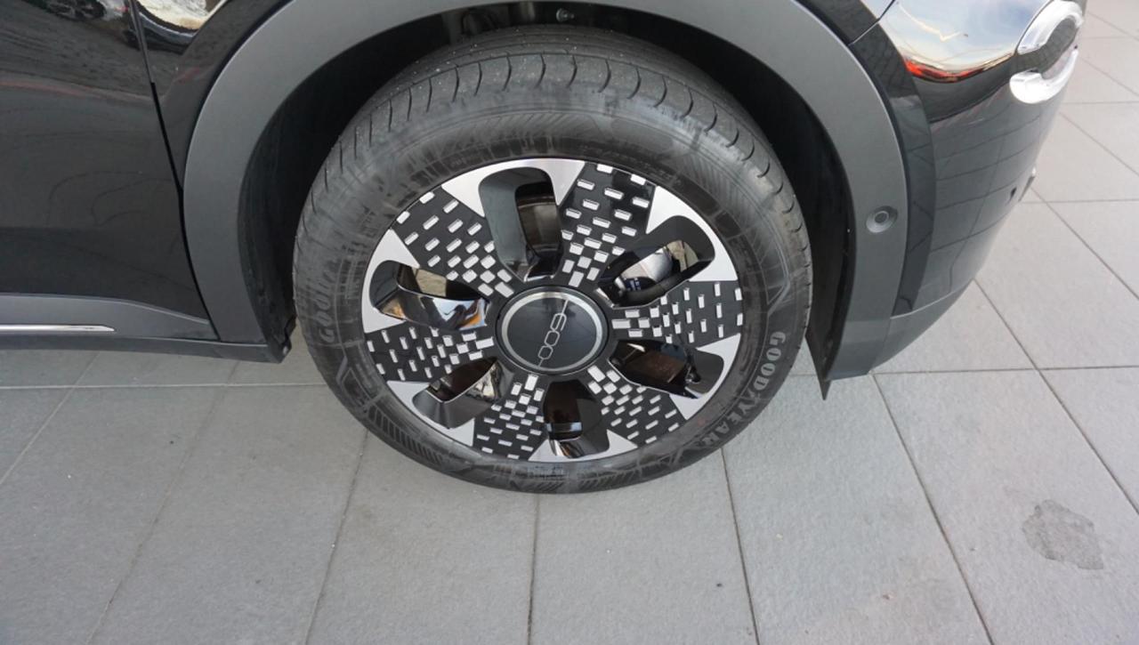 Fiat 600 Hybrid 100 CV DCT MHEV La Prima