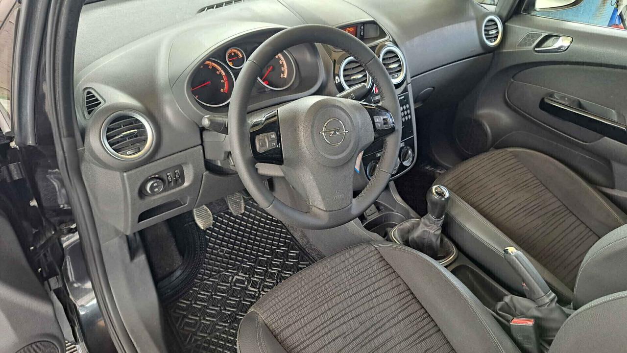 Opel Corsa 1.2 Benzina 86Cv Sport