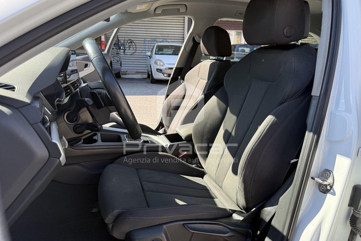 AUDI A4 Avant 30 TDI/136 CV S tronic S line edition