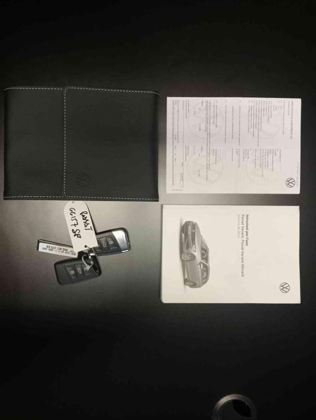 VOLKSWAGEN Passat Variant 2.0 TDI SCR EVO DSG ** KM CERTIF. VOLKS **