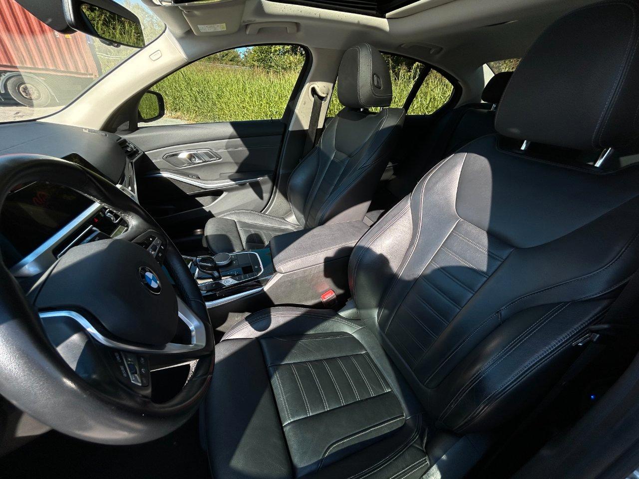 BMW 320 d mhev 48V Sport auto