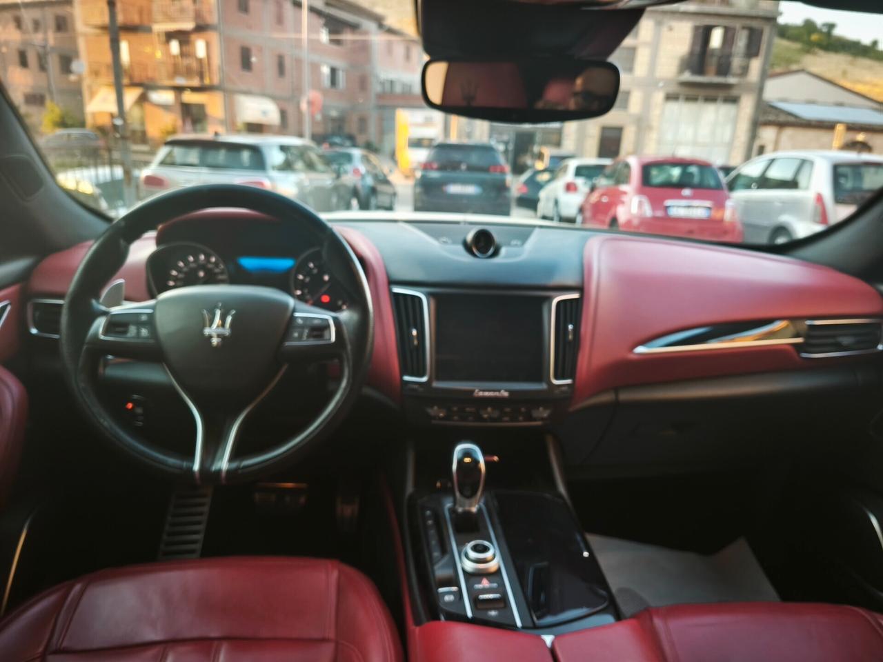 Maserati Levante SQ4 V6 430 CV TETTO