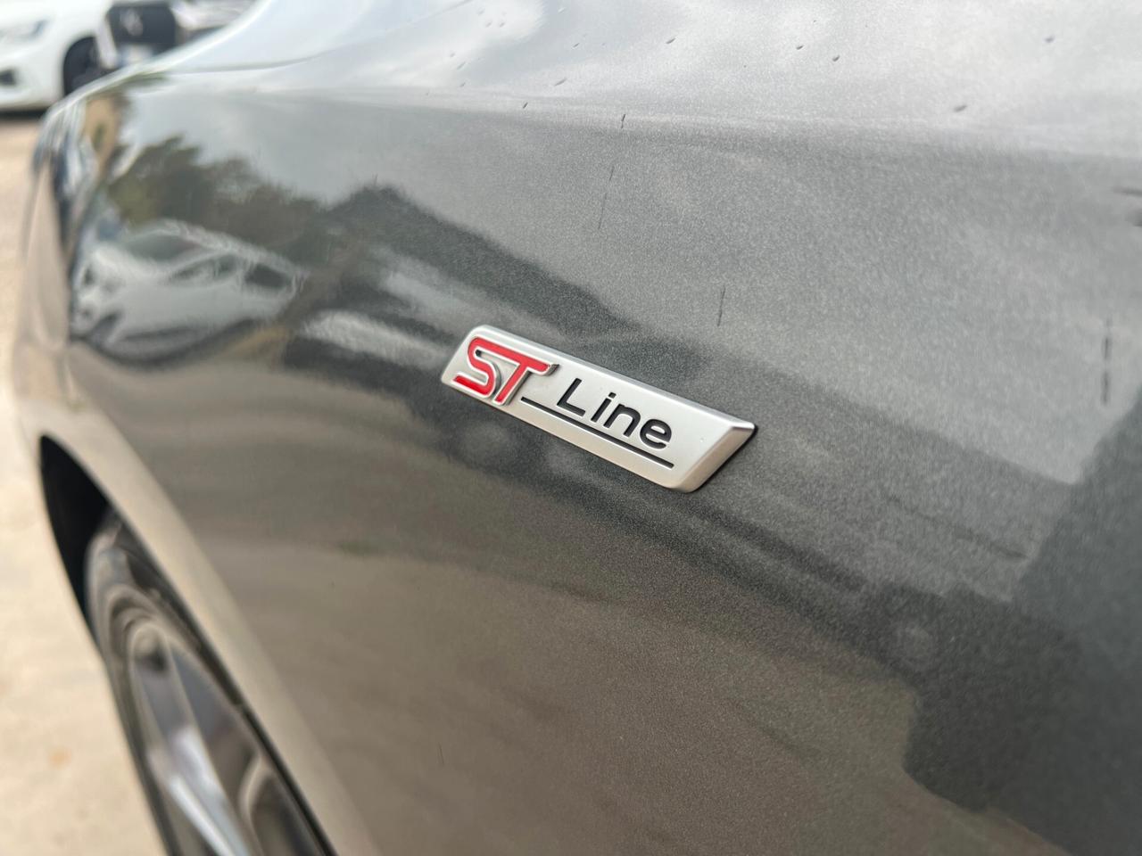 Ford Focus EcoBoost automatica ST-Line Prezzo Reale