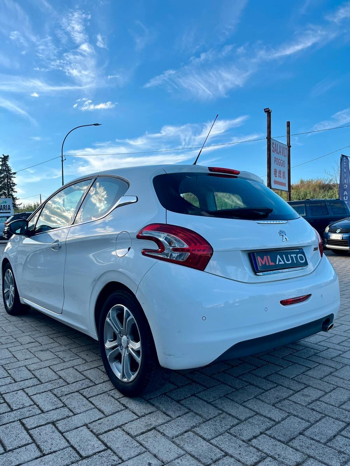 Peugeot 208 1.2 VTi 82 CV 3 porte Allure