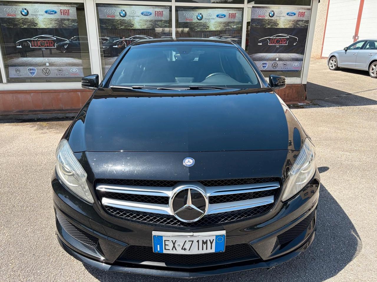 MERCEDES CLASSE A 180 PREMIUM "OK NEOPATENTATI"