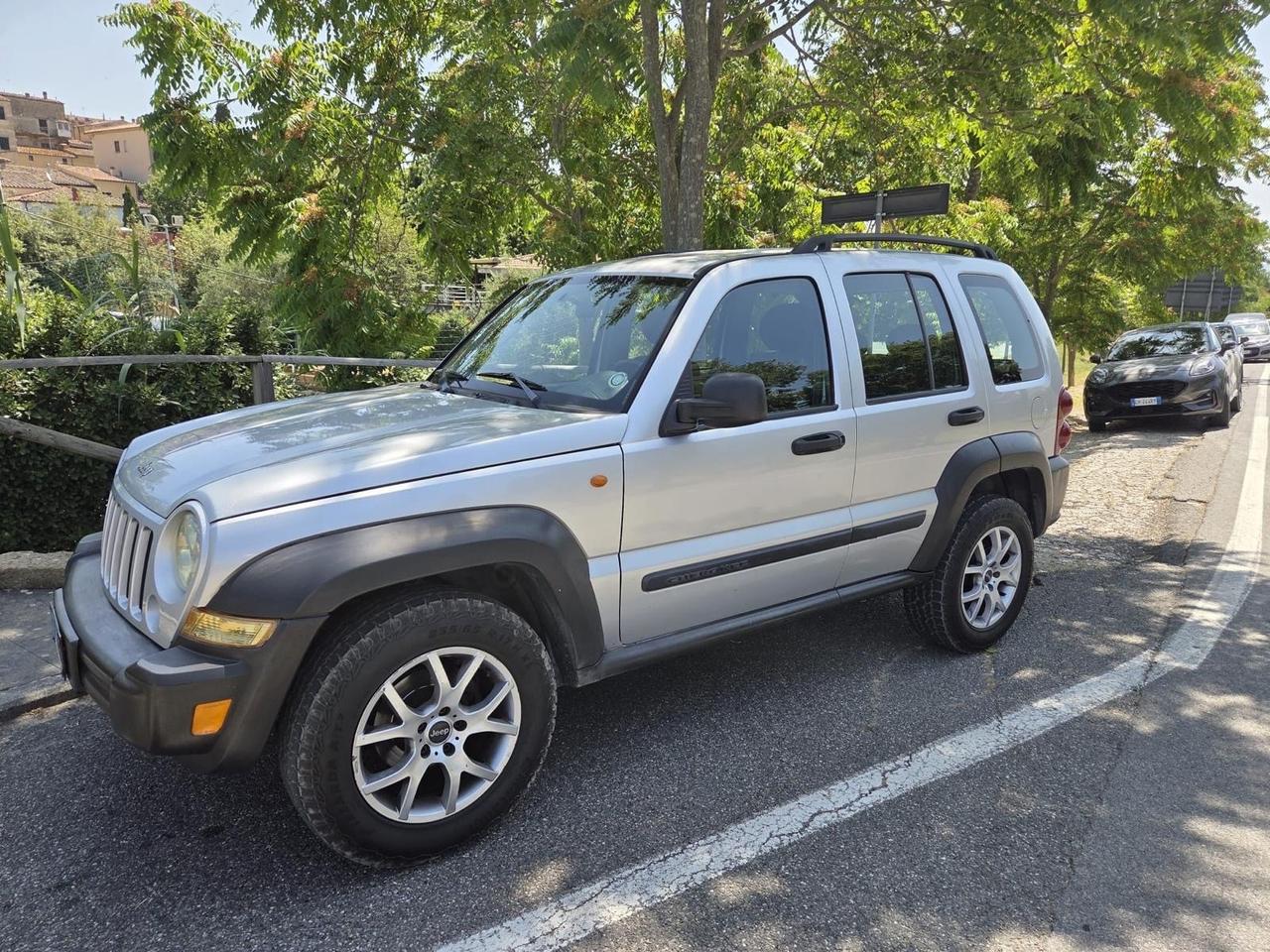 Jeep Cherokee 2.8 CRD DPF Sport Auto