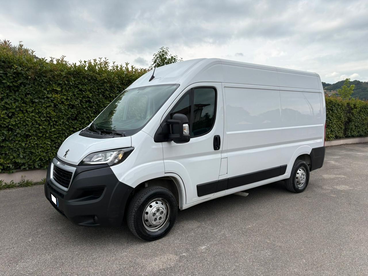 PEUGEOT Boxer 2.2BHDi 140 S&S L2H2 - 2023