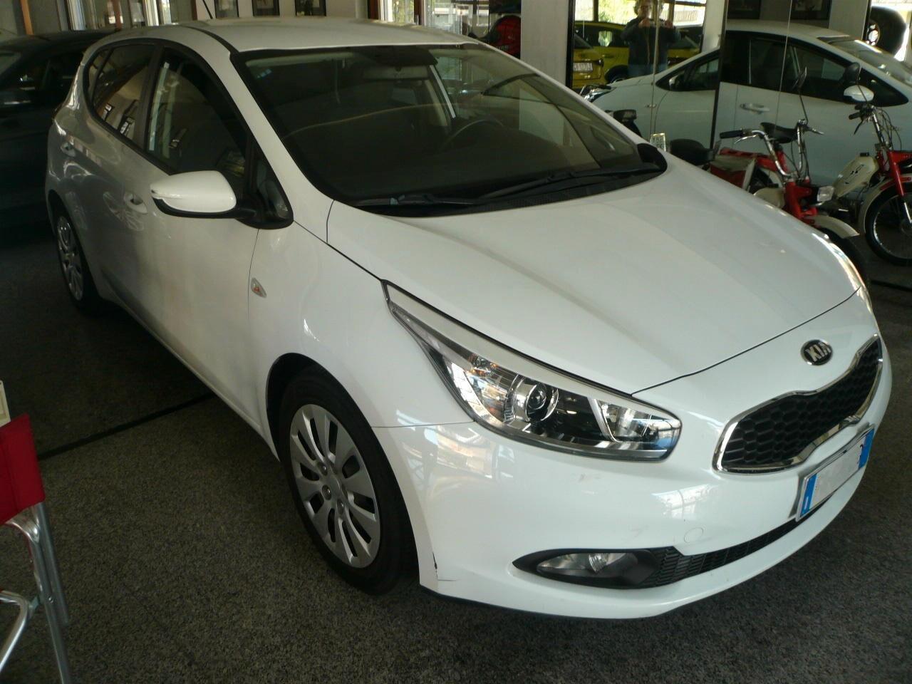 Kia Ceed cee'd 1.4 CVVT 5 porte Cool