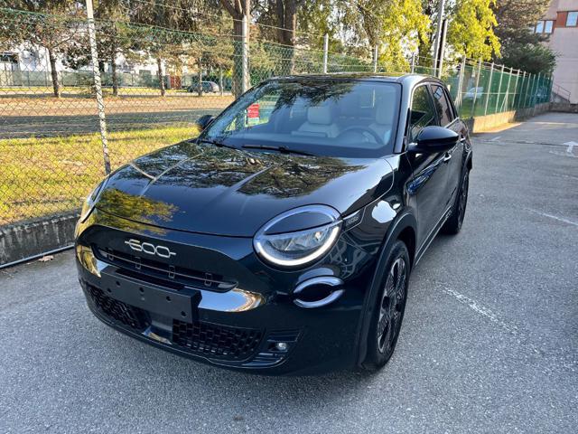 FIAT 600 Hybrid 100 CV DCT MHEV La Prima