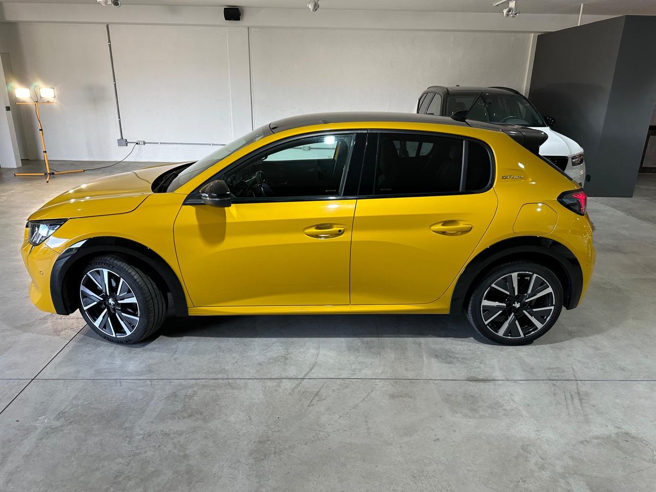 Peugeot 208 PureTech 100 Stop&Start EAT8 5 porte GT Line