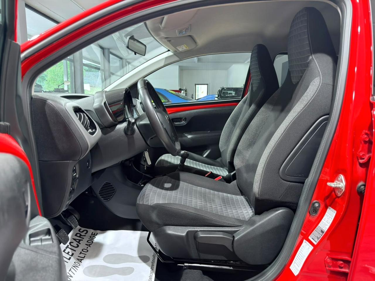 PEUGEOT 108 72CV 5P 2020 30.000km NEOPATENTATI