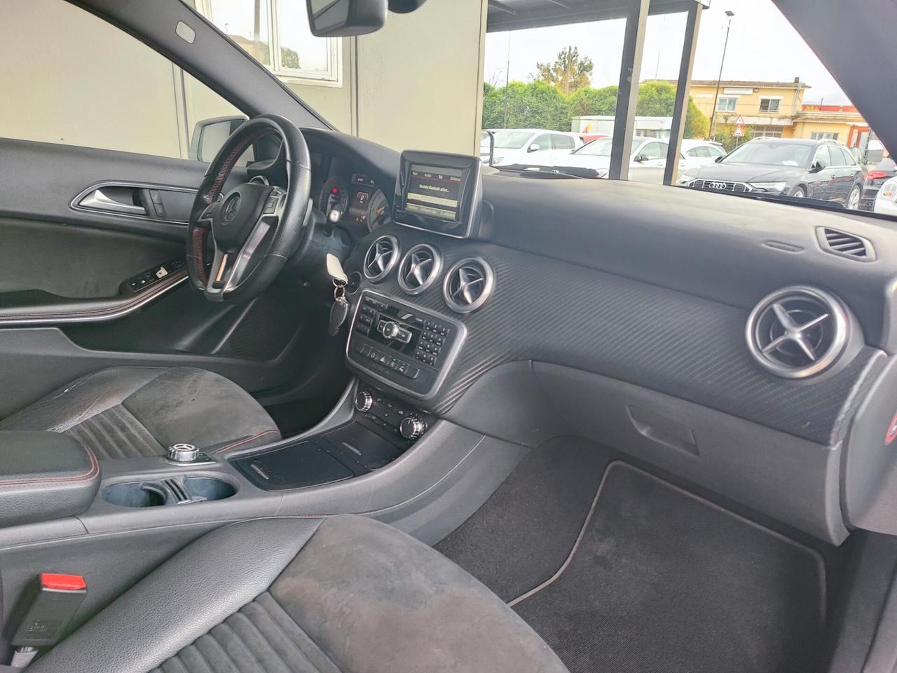 Mercedes-benz A 180 CDI Automatic Dark Night Edition