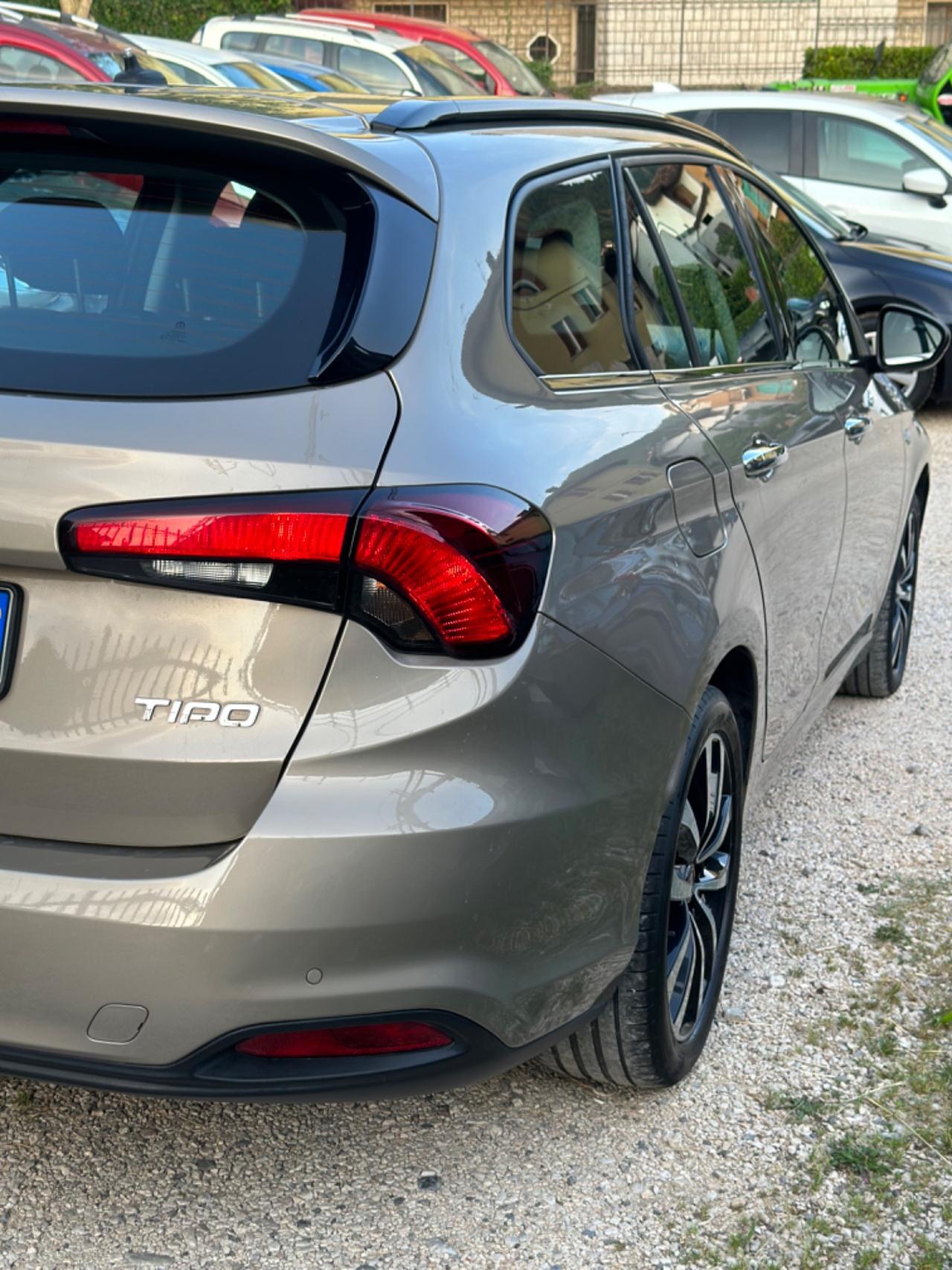 Fiat TIPO S&S SW LOUNGE FULLOPT KMCERT UNICOPR