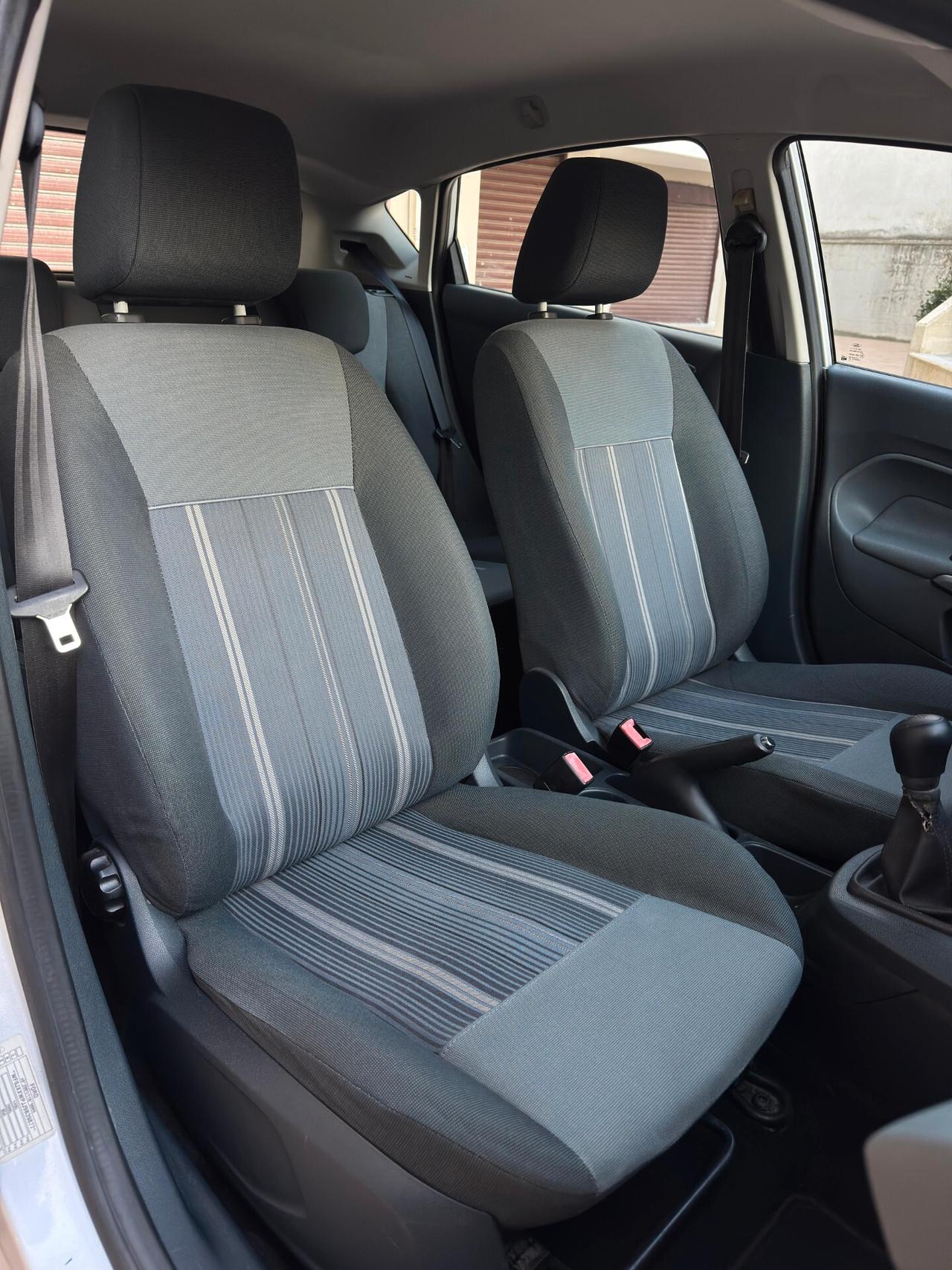 Ford Fiesta 1.2 82 cv 5 porte Titanium