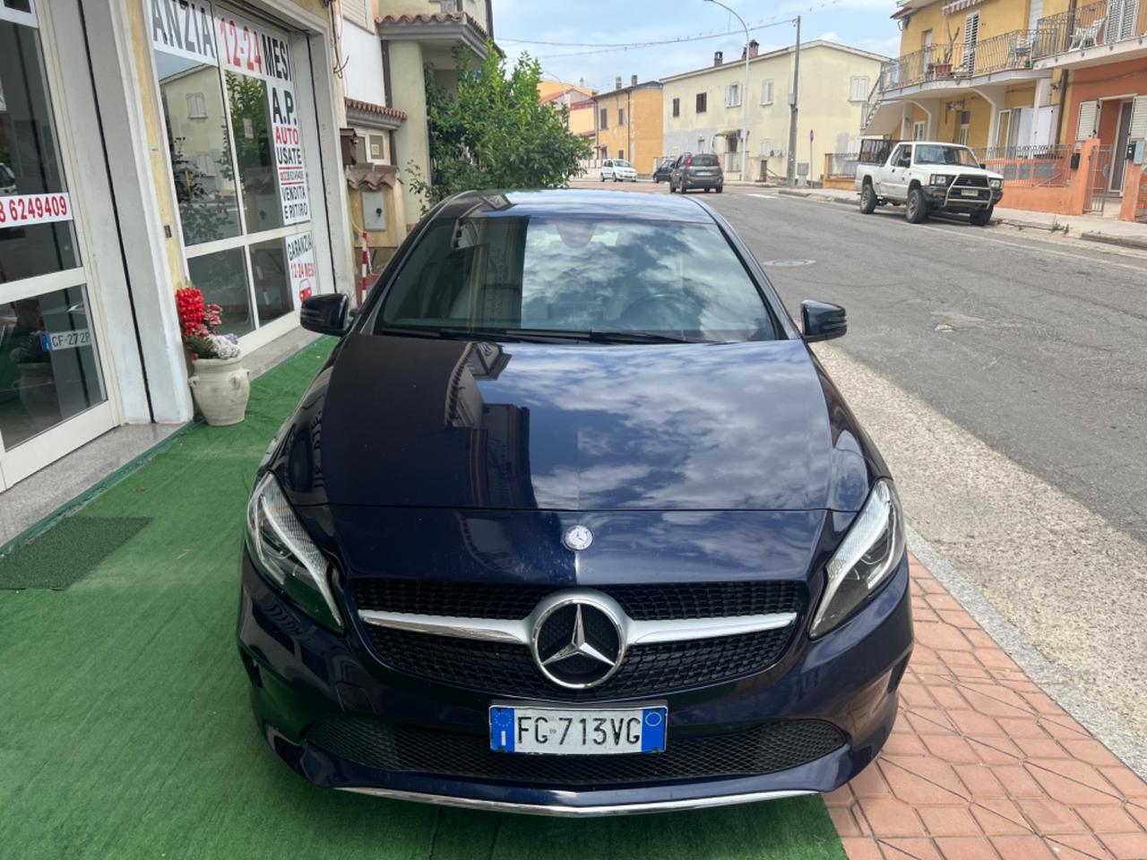 Mercedes-benz A 180 d Premium