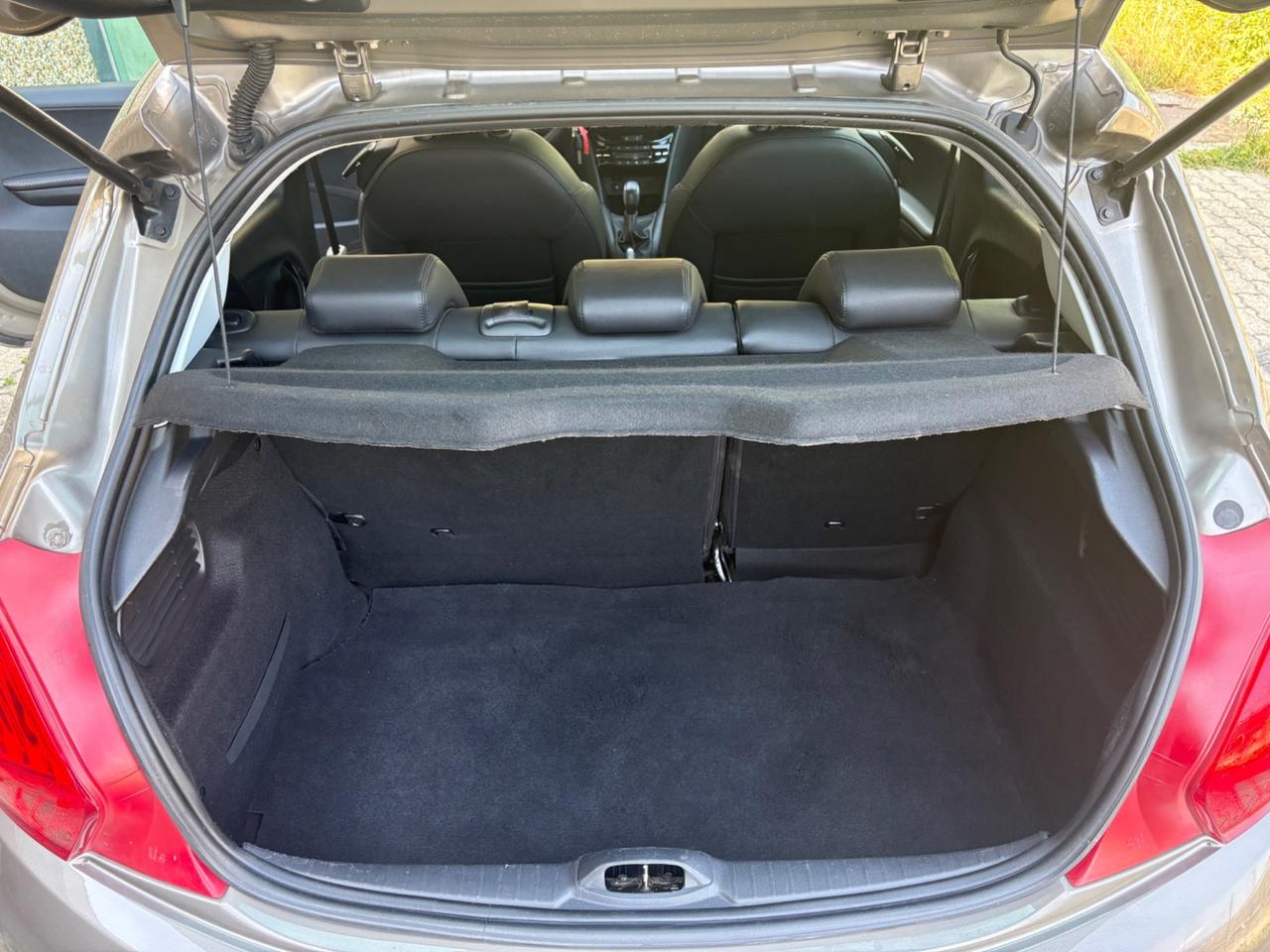 Peugeot 208 1.2 VTi 82 CV 3 porte Allure