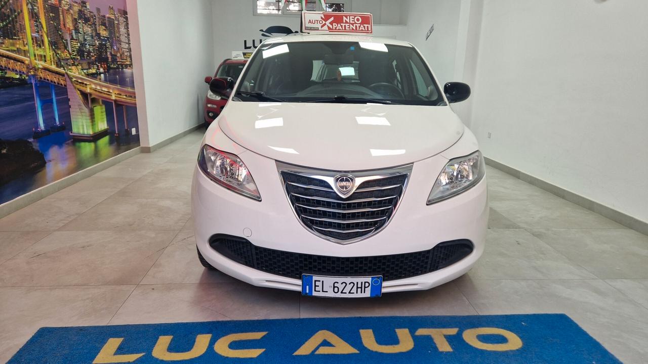 Lancia Ypsilon 1.2 69 CV 5 porte S&S Gold