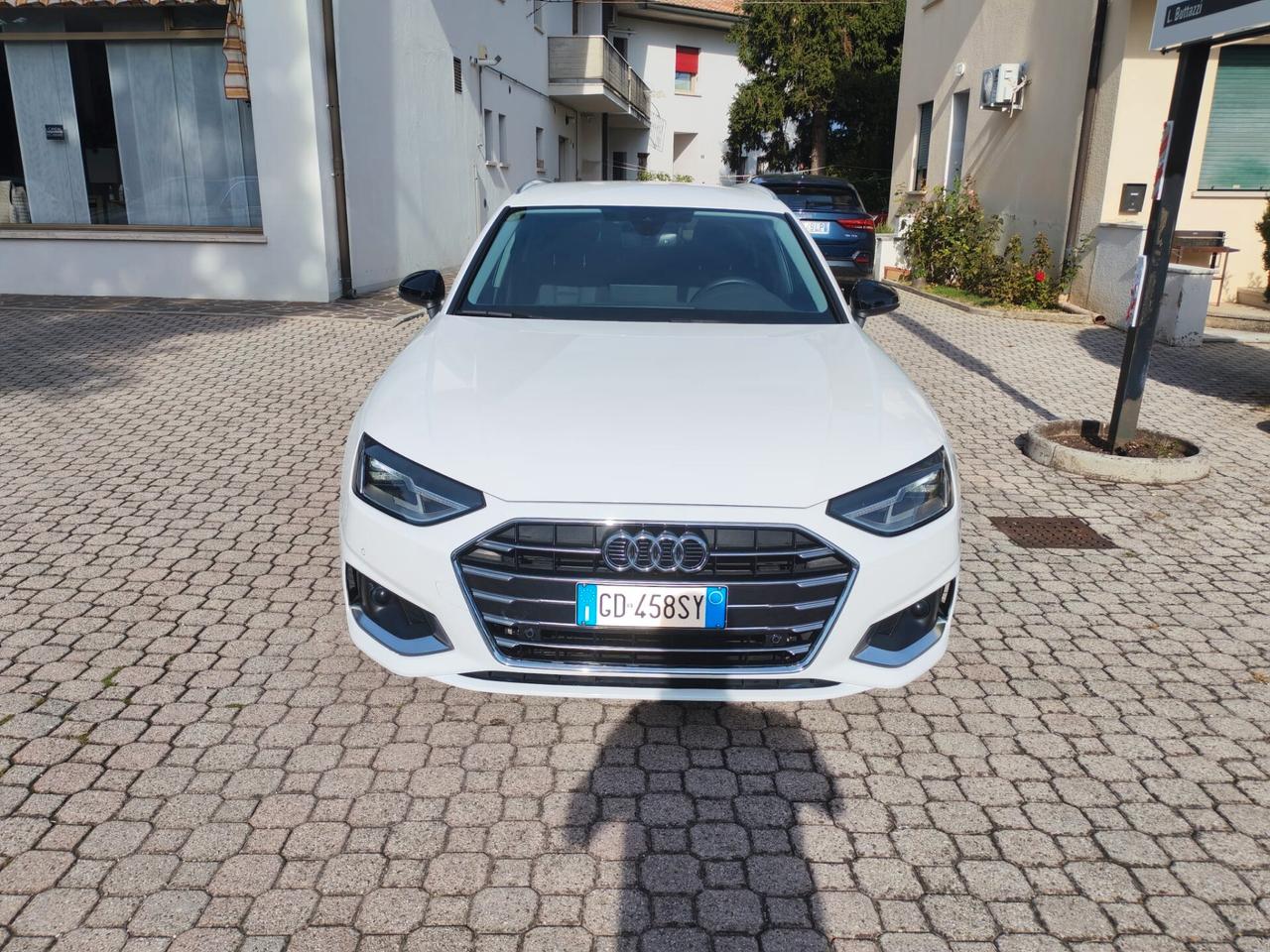 Audi A4 Avant 30 TDI/136 CV S tronic Business Advanced