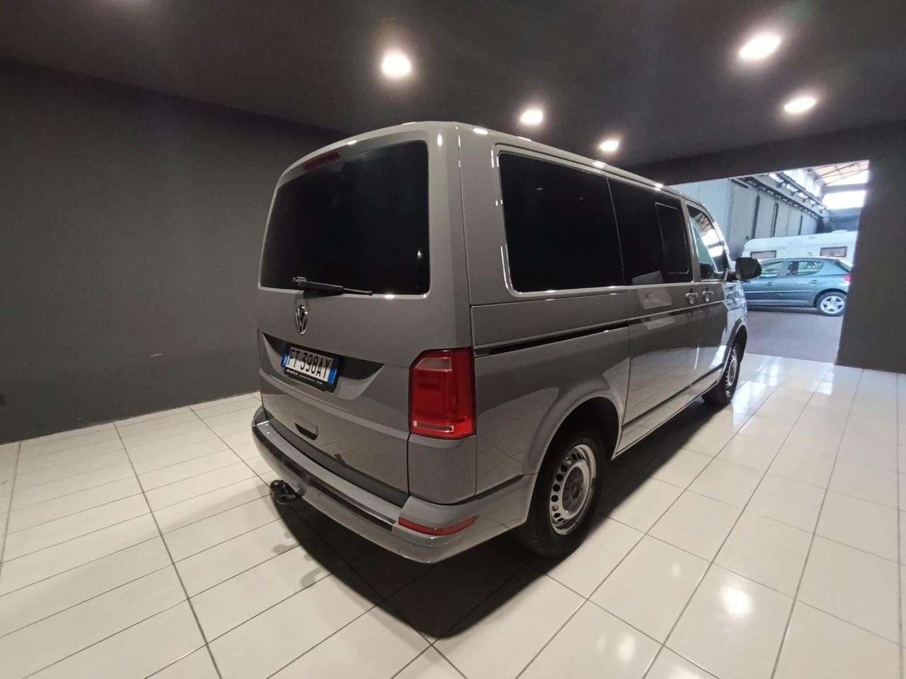 Volkswagen Caravelle DEL 2019 - DSG EURO 6 B GANCIO TRAINO -