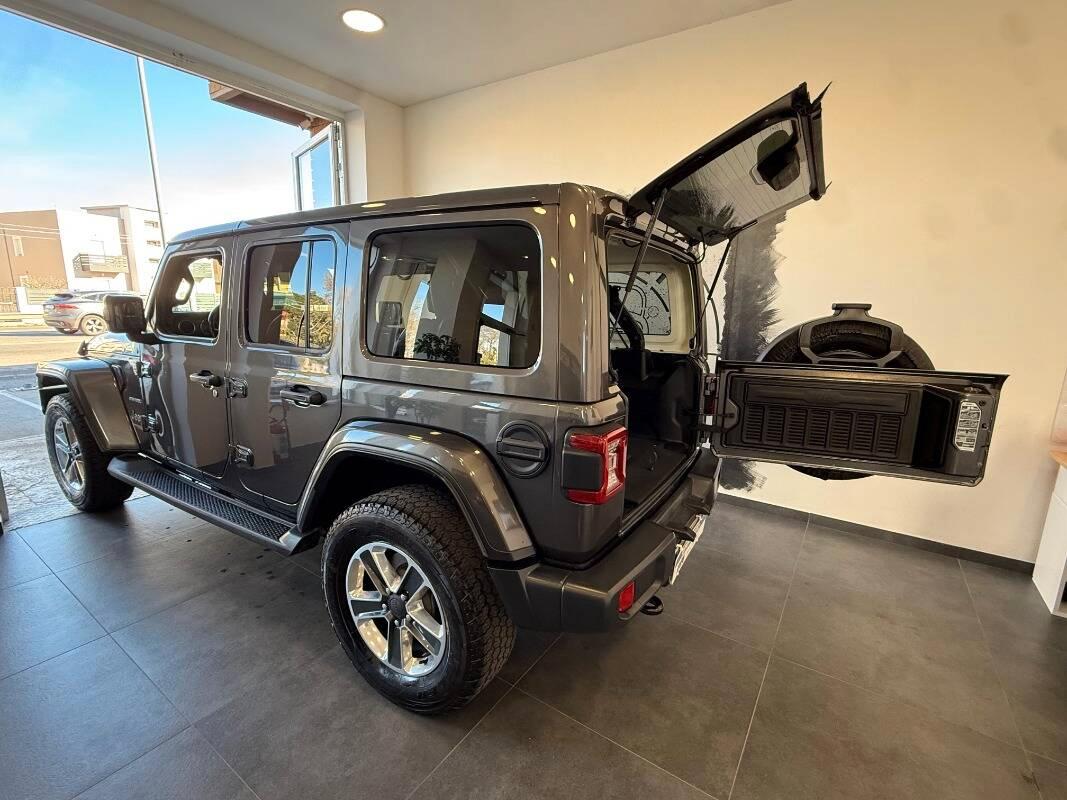 Jeep Wrangler Unlimited 2.2 mjt II Sahara auto