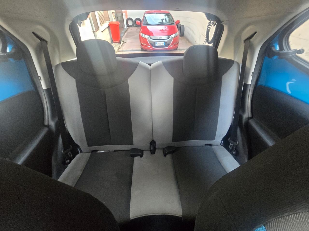 Toyota Aygo 1.0 VVT-i 69 CV 3 porte x-play MMT - FRIZIONE NUOVA...!!!!!