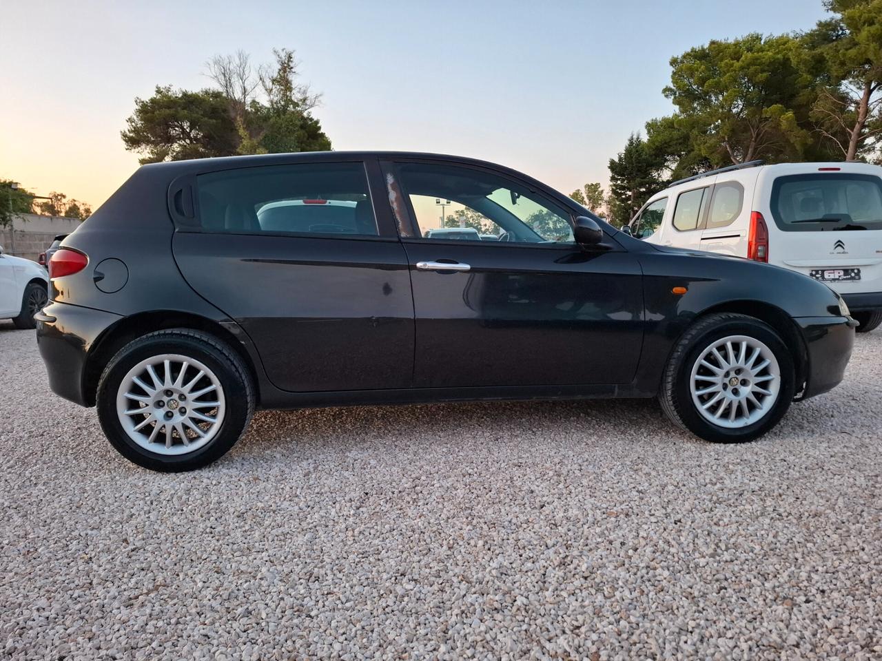 Alfa Romeo 147 1.9 JTD (115 CV) 5p. Distinctive