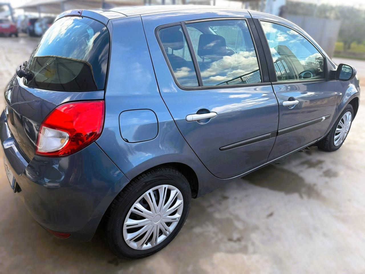 Renault Clio 1.2 16V 5 porte GPL Dynamique