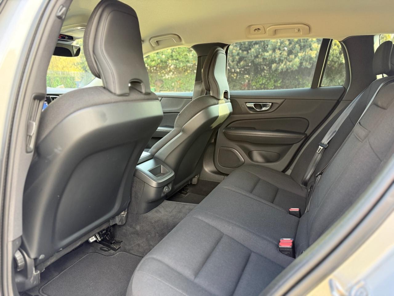 VOLVO V60 2021 B4 Geartronic