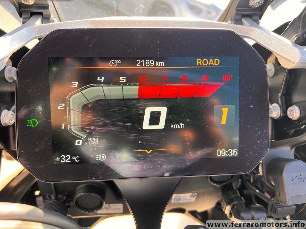 Bmw R 1250 GS triple black solo 2.000 km a 199 euro al mese