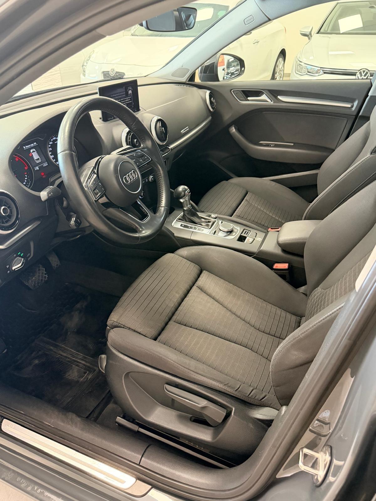 Audi A3 SPB 1.6 TDI 116 CV S tronic Sport