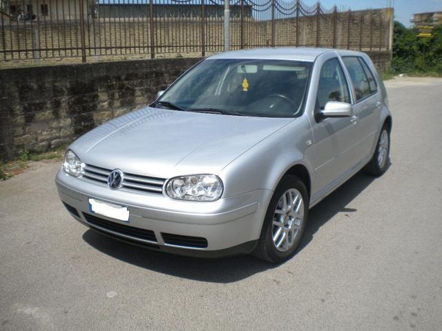 VOLKSWAGEN Golf 1.6 16V cat 5 porte Comfortline