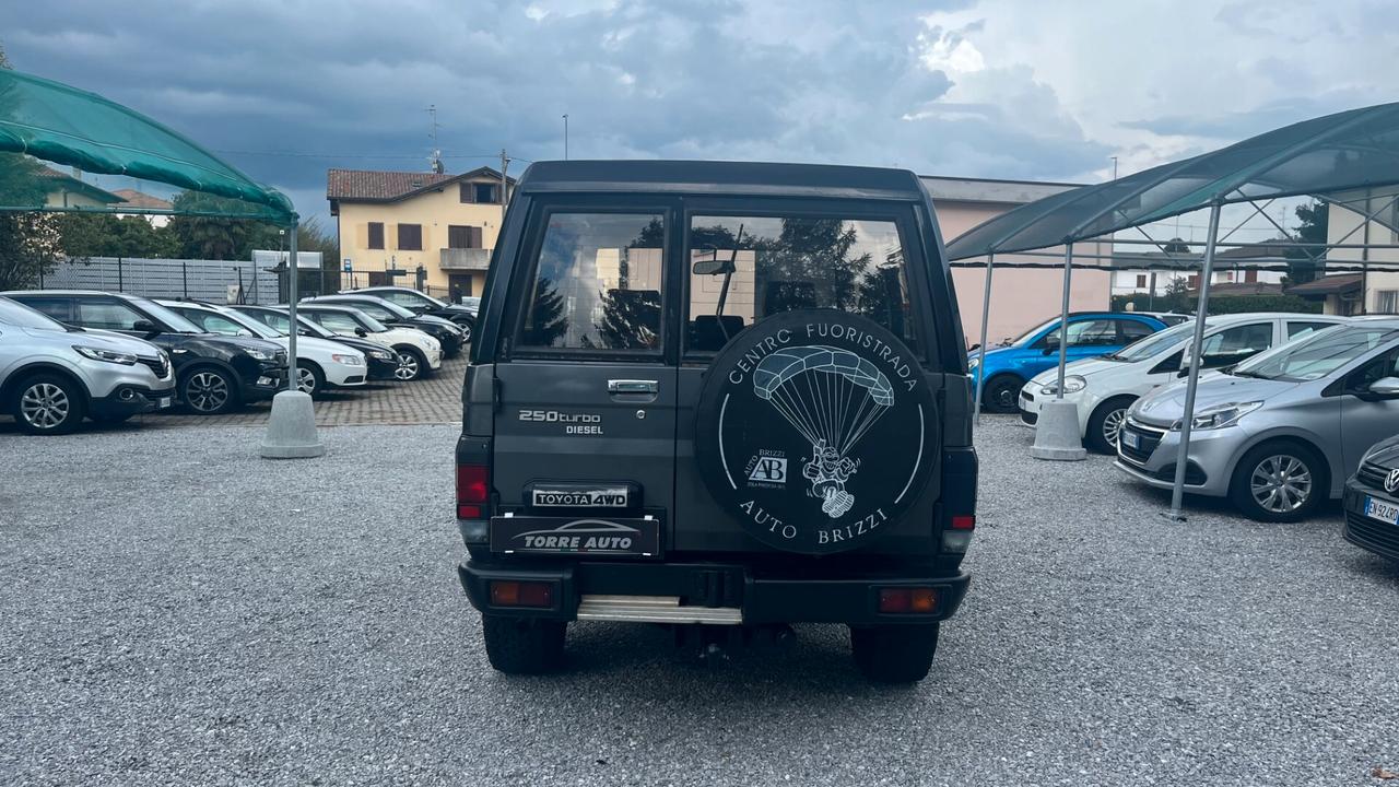 Toyota Land Cruiser II 2.5 turbodiesel Hard-top BJ73
