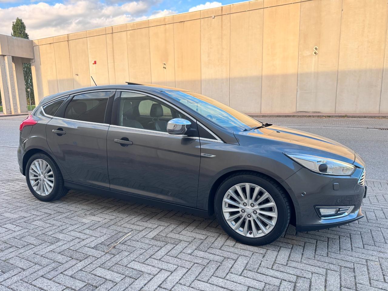 Ford Focus 1.5 TDCi 120 CV Start&Stop Titanium X Gomme nuove in OMAGGIO