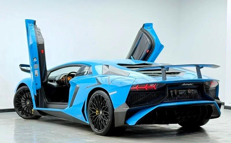 Lamborghini Aventador SV 6.5 V12 NOLEGGIO LUNGO TERMINE - LEASING FULL INCLUSIVE