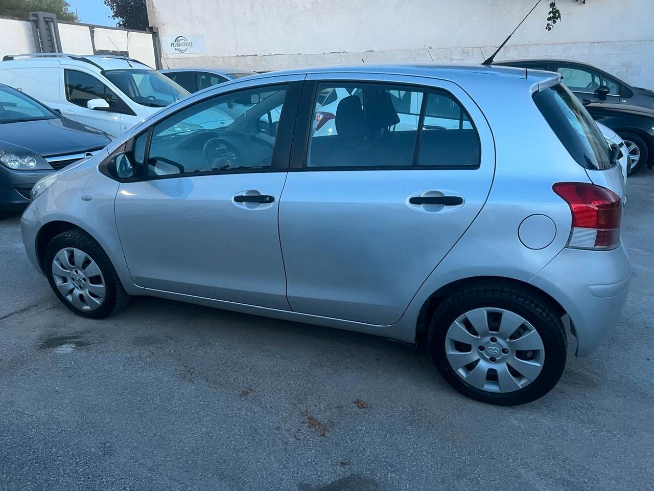 Toyota Yaris 1.0 5 porte PERFETTA - 2010