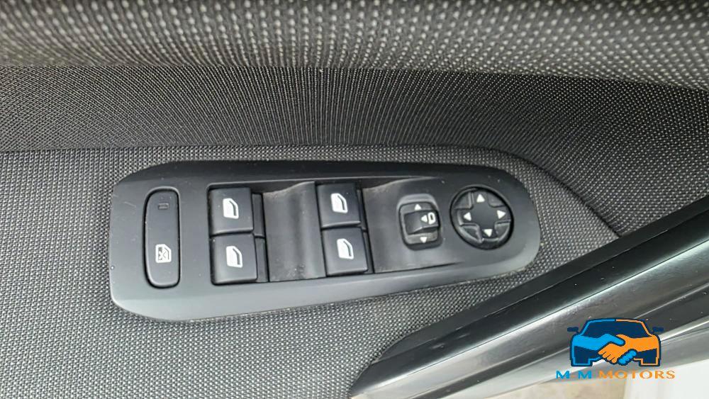 Peugeot 308 5 Porte 308 5p 1.5 bluehdi Gt Line s&s 130cv