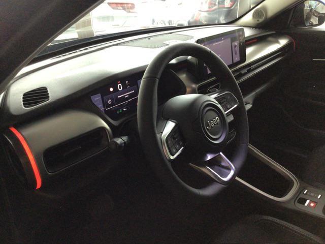 JEEP Avenger 1.2 AT6 MHEV Summit + Navi + Tetto
