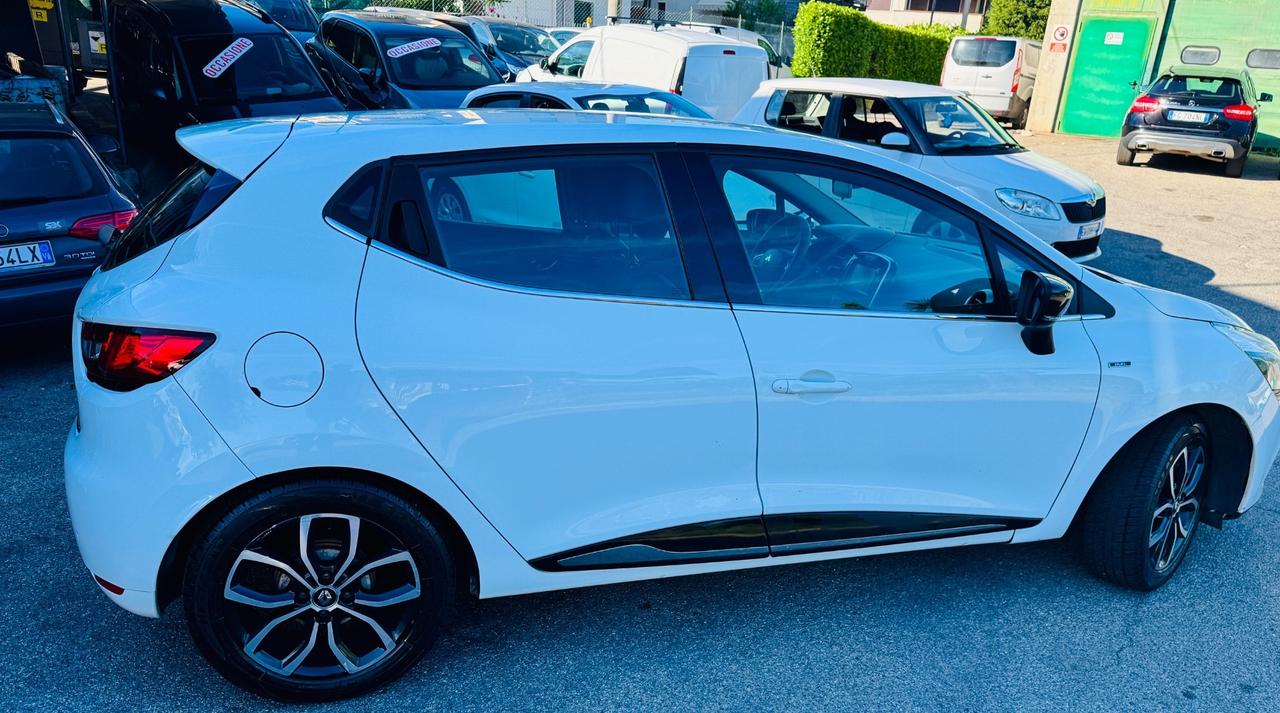 Renault Clio Sporter dCi 8V 75 CV Moschino Intens