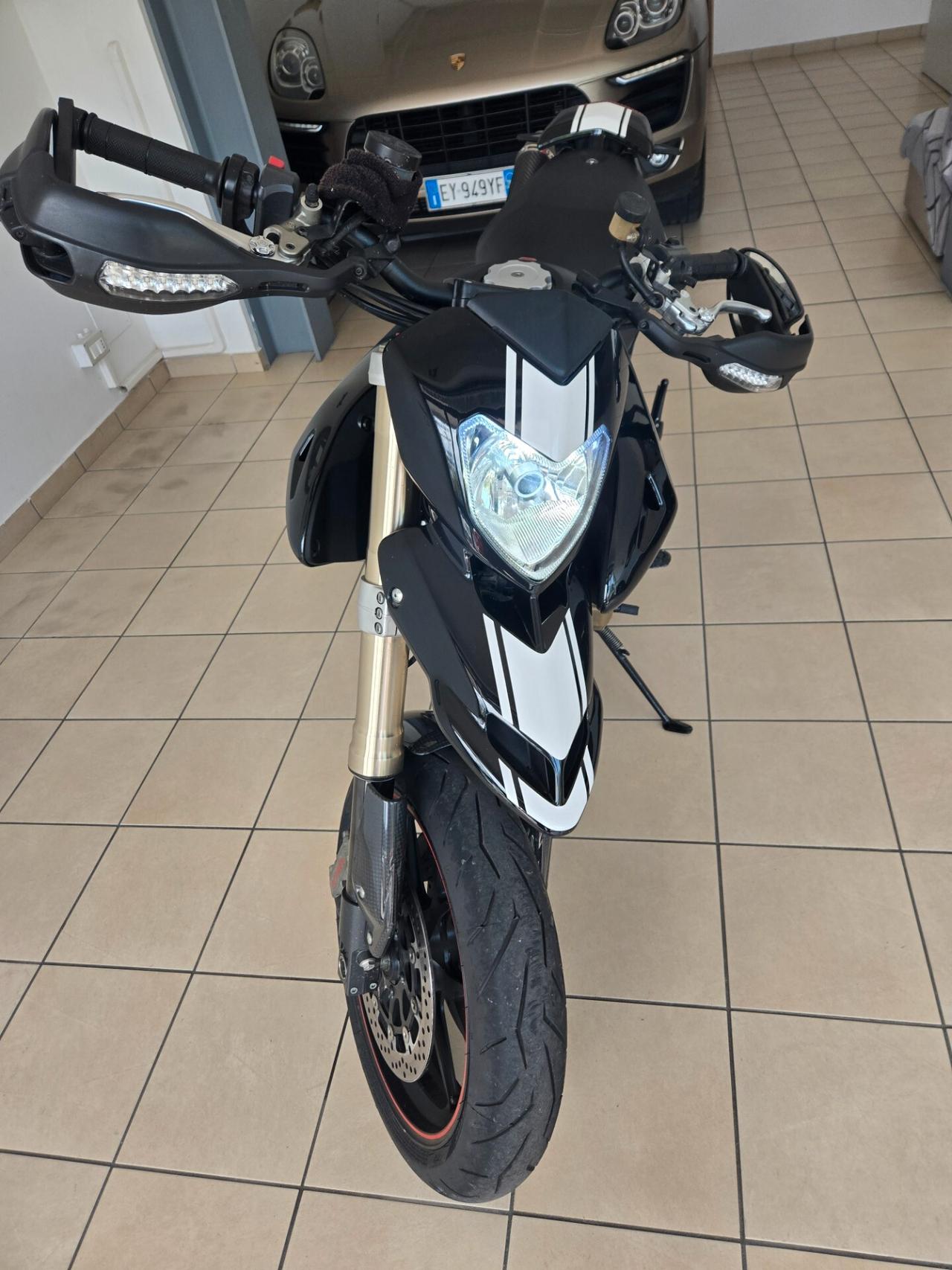 Ducati Hypermotard 1100 1100S