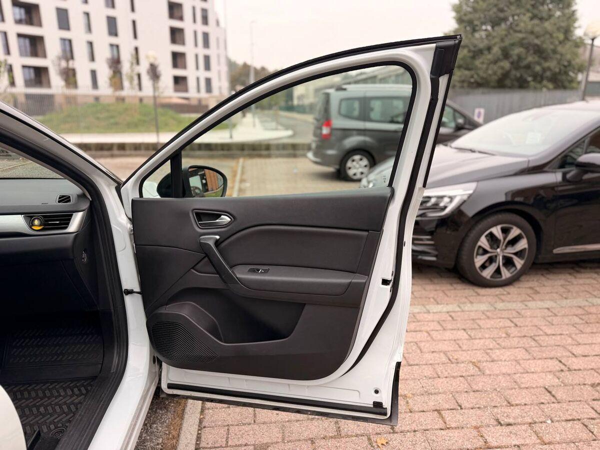 Renault Captur 1.6 E-Tech phev Intens 160cv auto my21