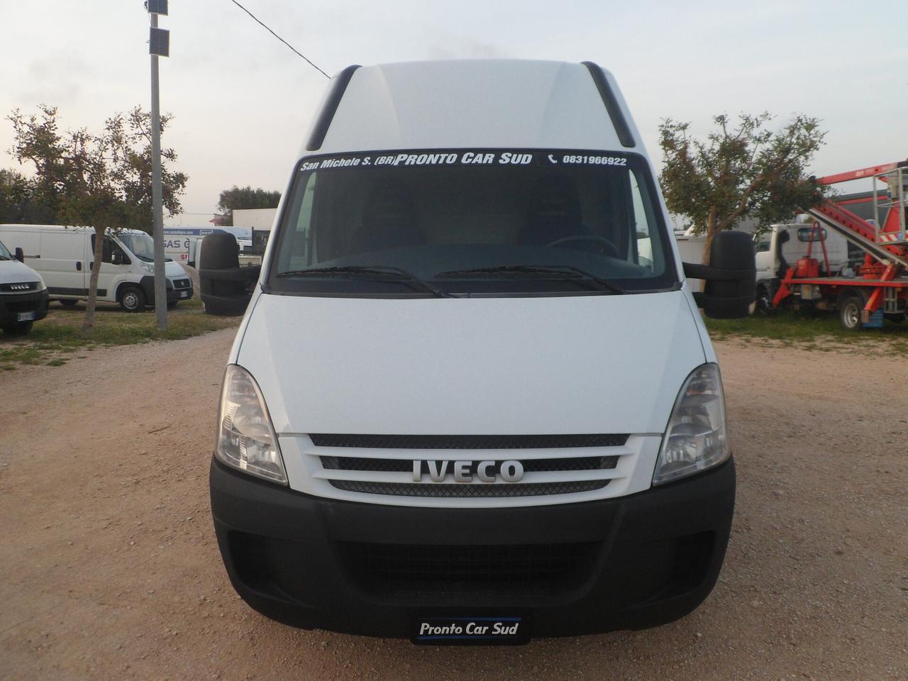 Iveco Daily 35s12 furgone medio alto