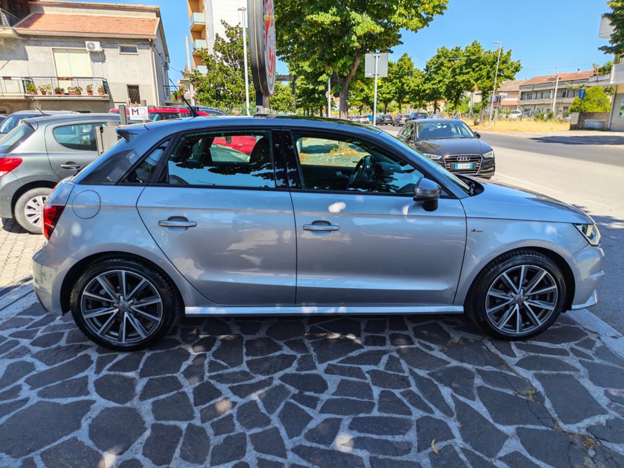 Audi A1 SPB 1.0 95cv TFSI ultra S tronic Metal plus