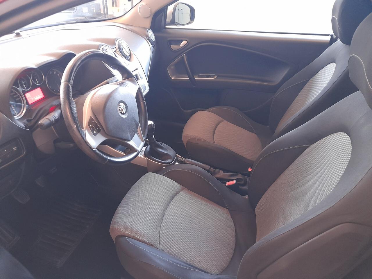Alfa Romeo MiTo 1.4 78 CV Distinctive