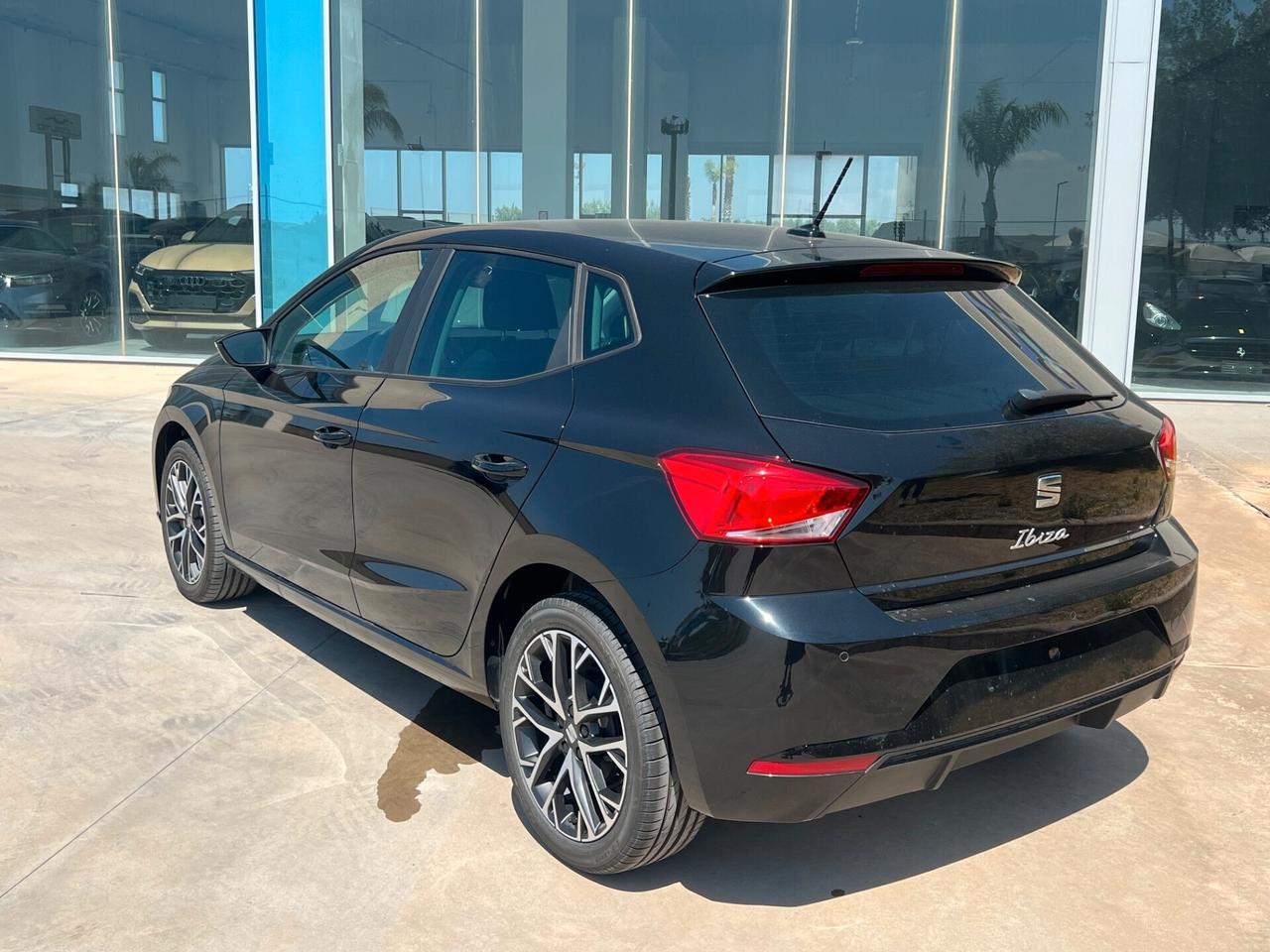 SEAT Ibiza 1.0 Black possibilità noleggio no scoring