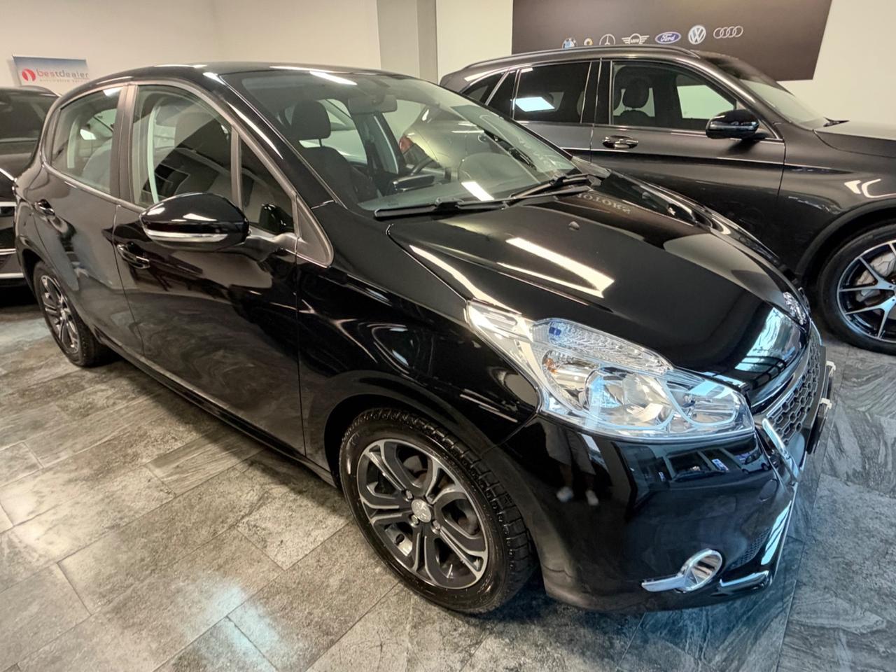 Peugeot 208 1.4 HDi 68 CV Allure