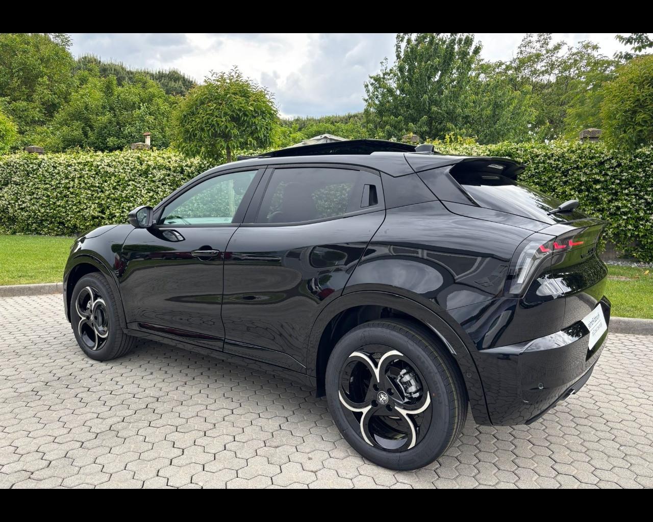Alfa Romeo Junior - Junior 1.2 ibrida Ti 145cv edct6