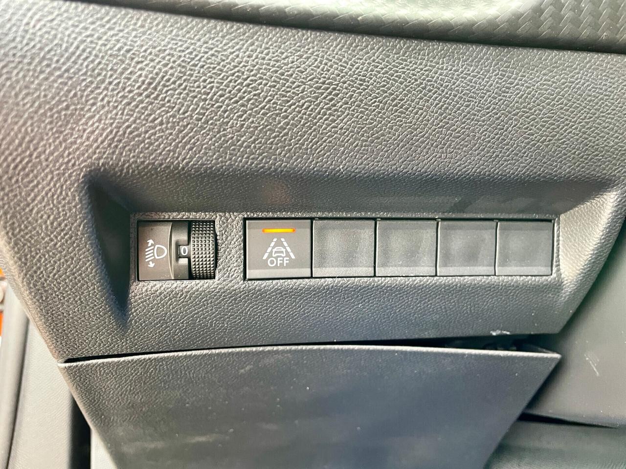 Peugeot 2008 HDi 100CV 6M Allure BIXENO-RADAR